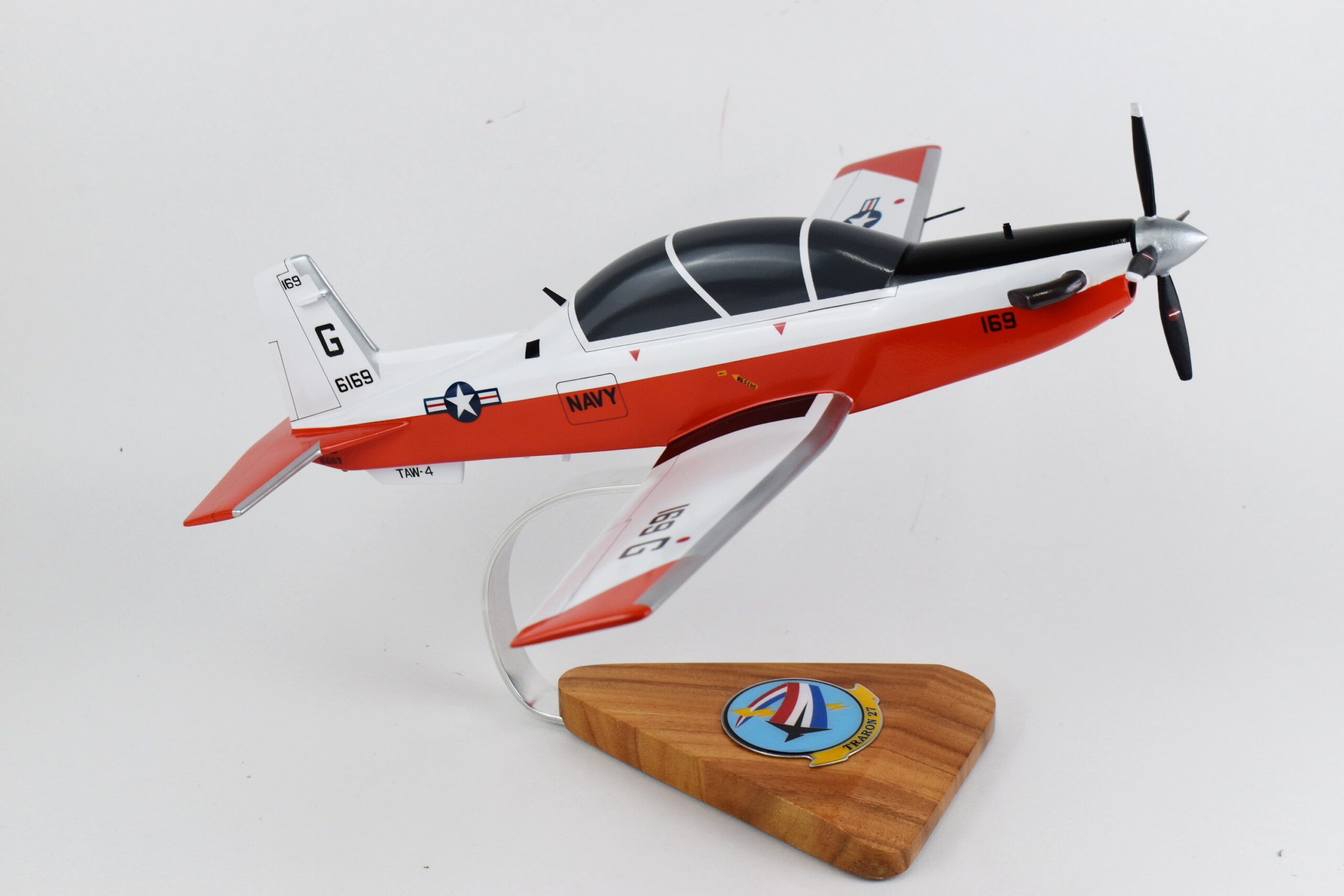 Beechcraft® T-6b Texan II, VT-27 Boomers (Navy), 16″ Mahogany Scale Model