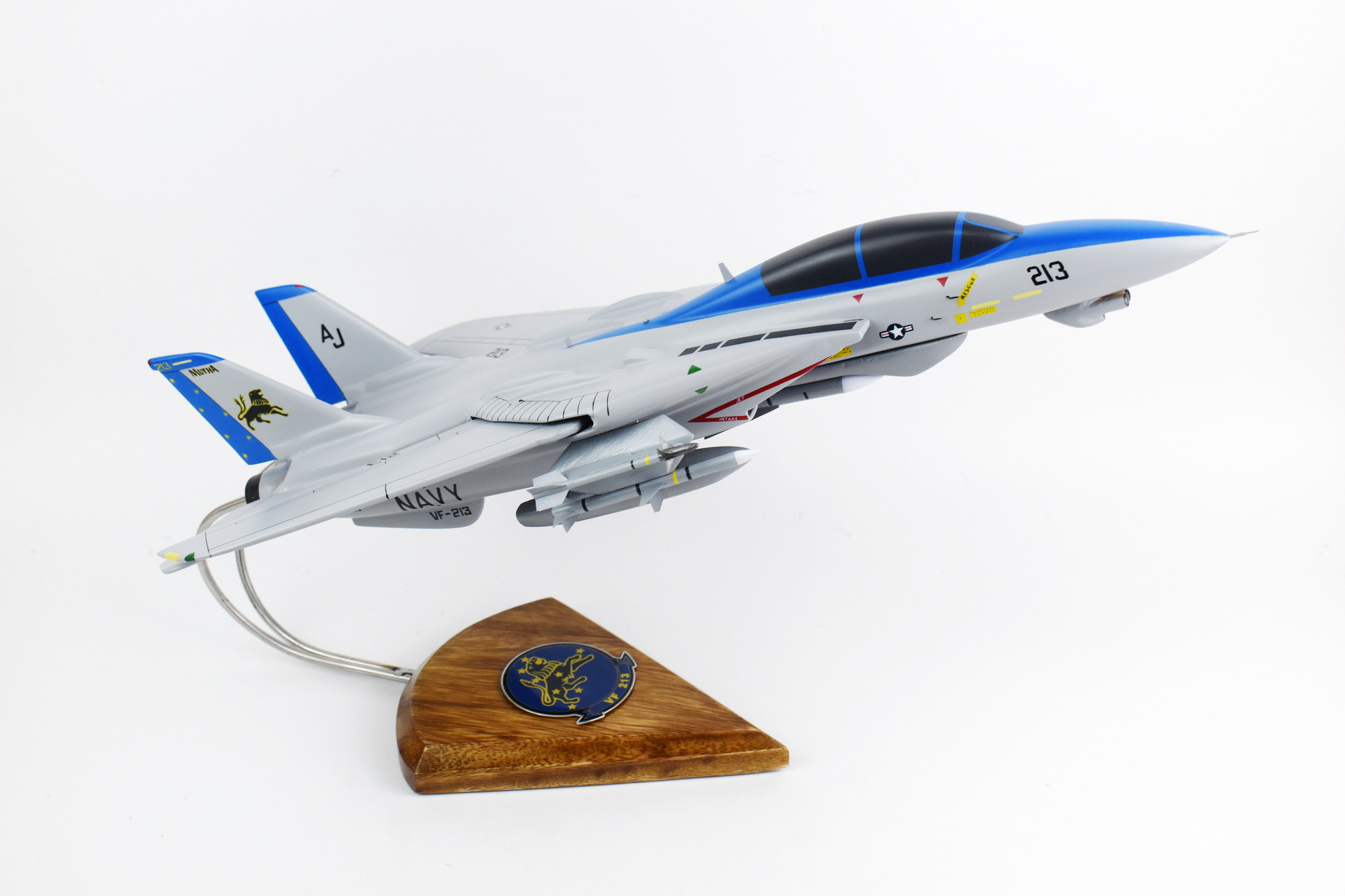 VF-213 Fighting BlackLions F-14d Tomcat Model, 1/42 (18″) Scale, Mahogany, Navy, Fighter