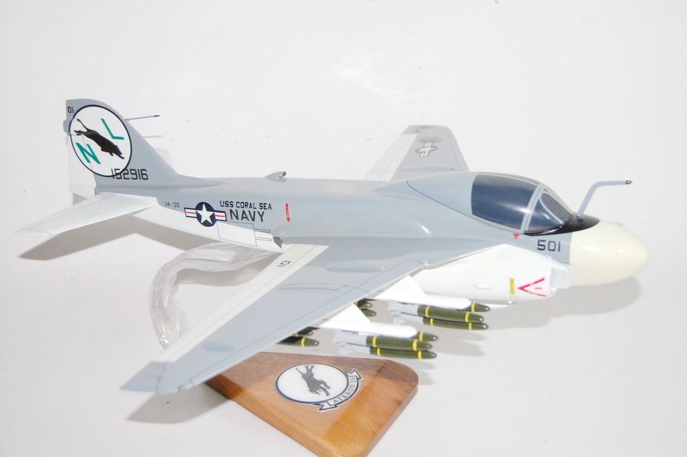 VA-35 Black Panthers A-6 (1972) Intruder Model, 1/36th Scale, Mahogany, Navy