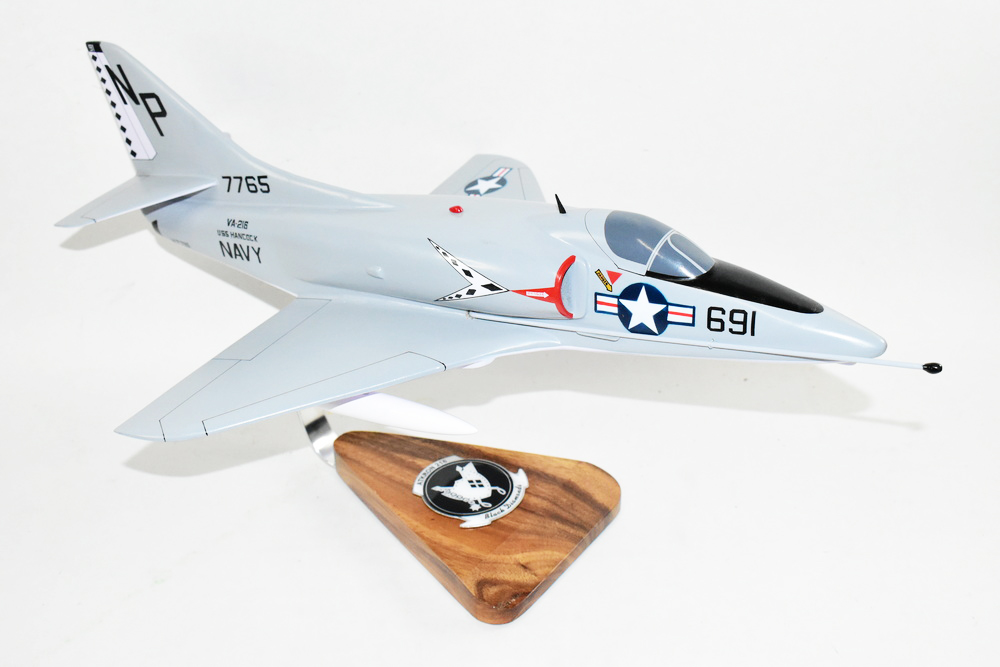 VA-216 Black Diamonds A-4C (1965) Model, 1/27th Scale, Mahogany, Navy