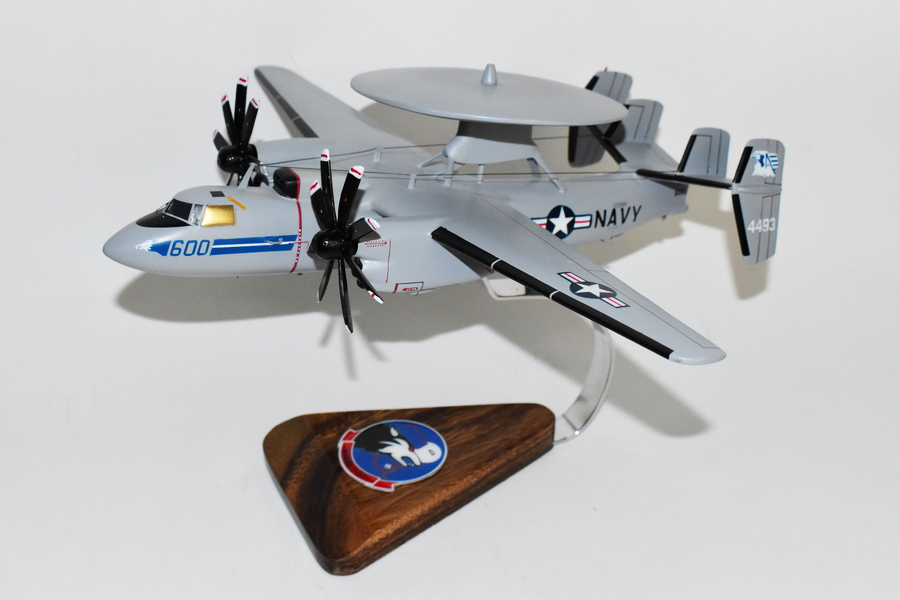 US NAVY E2C HAWKEYE. 完成品 PreSale US Navy E-2C Hawkeye (Folded Wings) 1:48 Pro Built