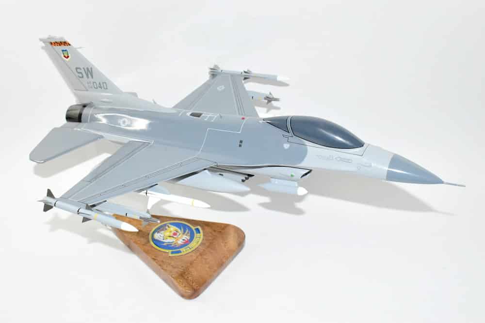 Lockheed Martin® F-16 Fighting Falcon®, 79th FS Tigers Mahogany, 1/33 (18″) Scale Model
