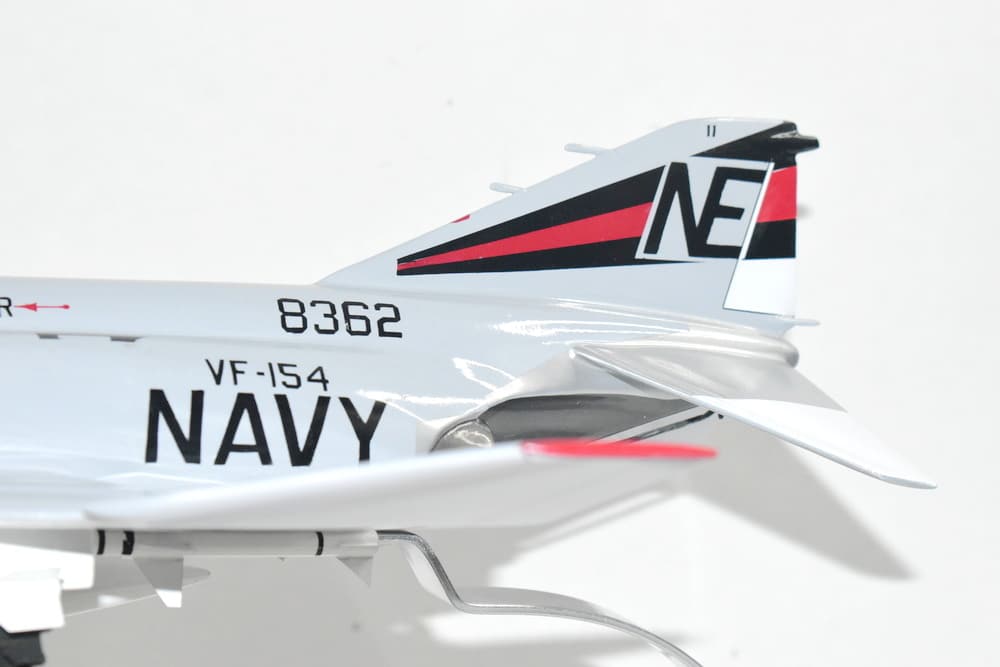 VeryHot製 VFA-154 BLACK KNIGHTS“ディカプリオ似 ” VeryHot製 VFA-154 BLACK KNIGHTS“ディカプリオ似 ”