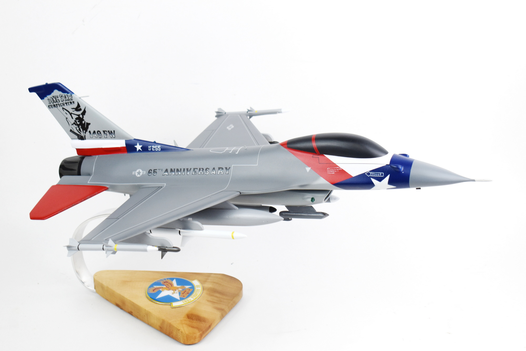 Lockheed Martin® F-16 Fighting Falcon®, 182nd Fighter Squadron, 18″ Mahogany Scale Model