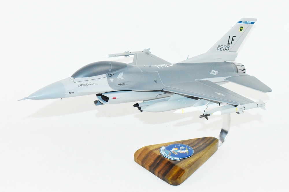 Lockheed Martin® F-16 Fighting Falcon®, 309th FS Wild Ducks, 18″ Mahogany Scale Model
