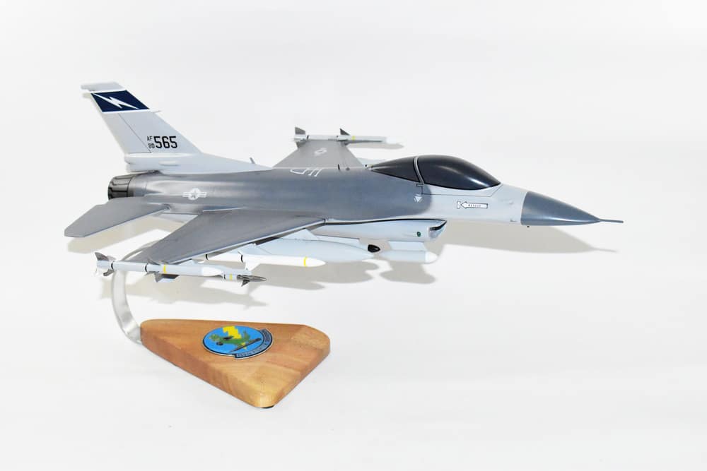 Lockheed Martin® F-16 Fighting Falcon®, 159th FS Boxing Gators, 18″ Mahogany Scale Model