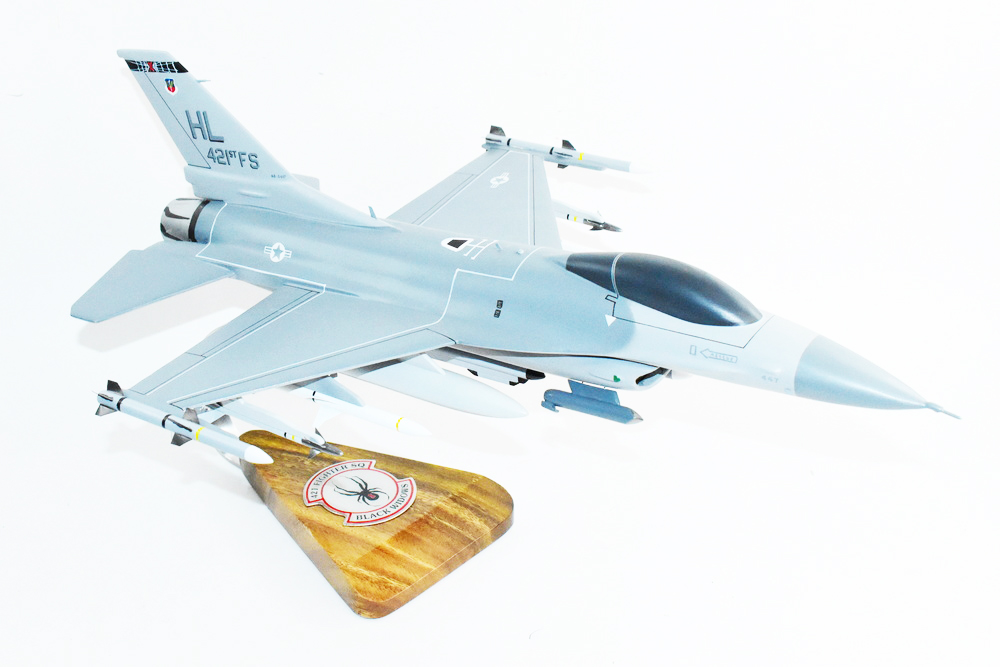Lockheed Martin® F-16 Falcon, 421st FS Black Widows, 1/33 (18″) Mahogany Scale Model