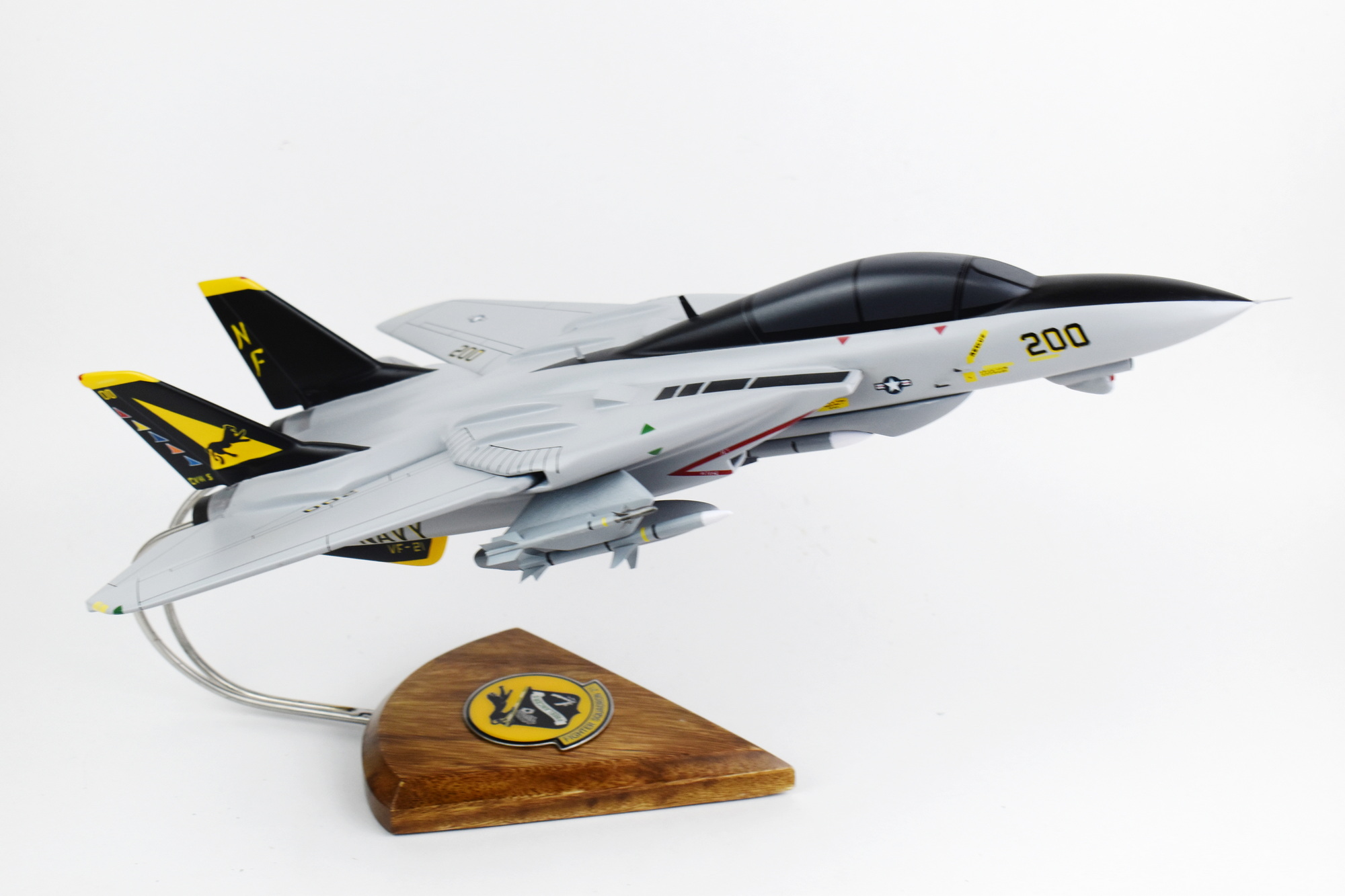 VF-21 Freelancers F-14a Tomcat (1996) Model, 1/42 (18″) Scale, Navy, Fighter