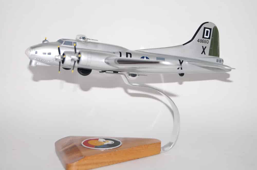 418th Bombardment Squadron B-17G Model, Mahogany, WWII, 1/69th Scale
