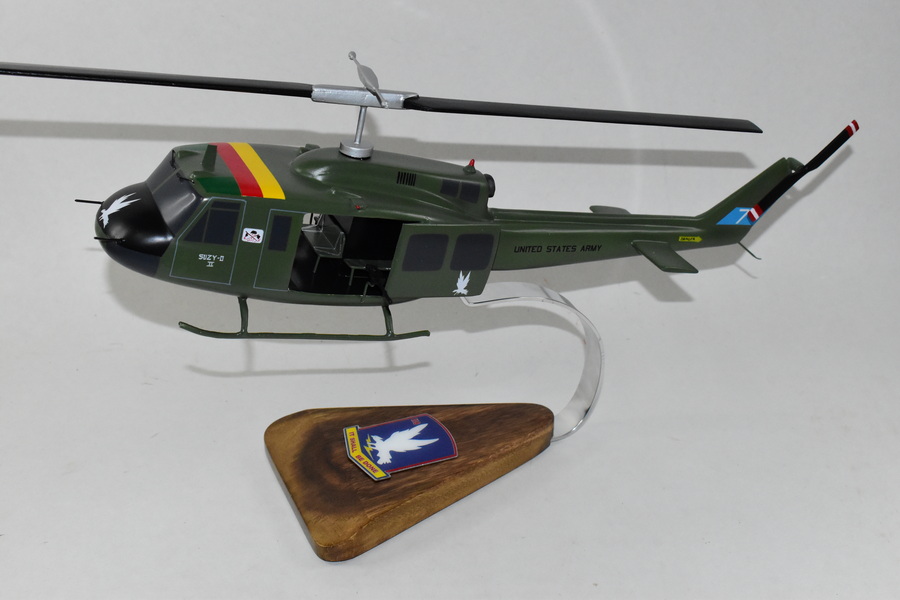 Bell® UH-1B Huey, 118th AML/AHC Platoon Two, 16" Mahogany Scale Model