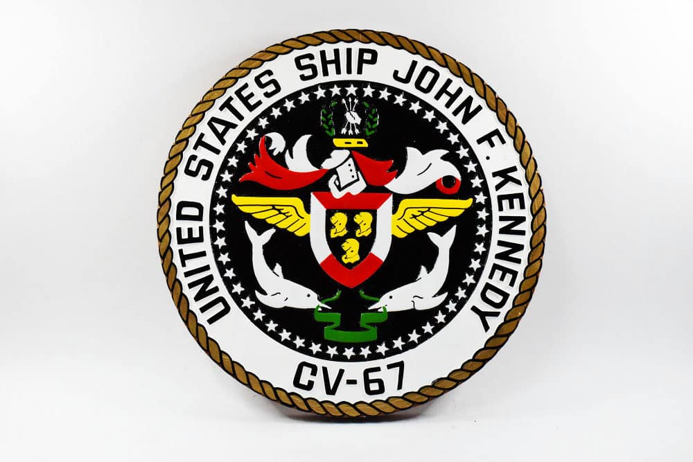 ベストセラー USS John F. Kennedy CV-67 Patch – Hook and Loop, 4.5 乗り物プレイセット