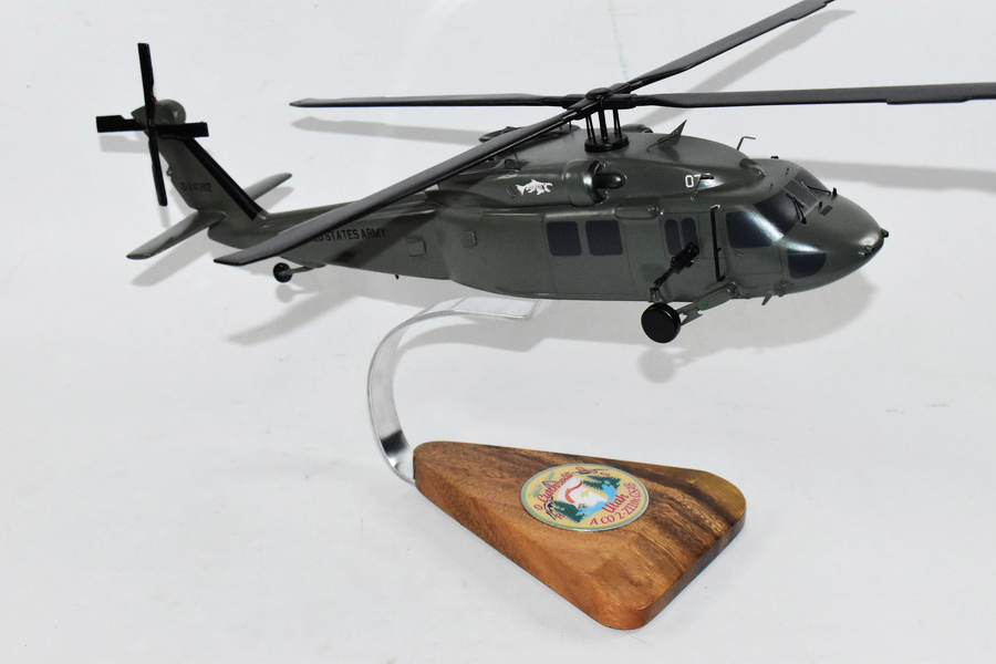 Sikorsky® UH-60 Black Hawk 2-211th Aviation Regiment, 16″ Mahogany Scale Model