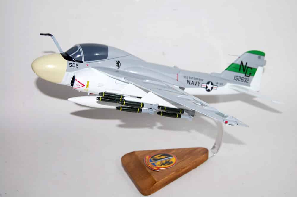 VA-145 Swordsmen A-6 (1969) Intruder Model, 1/36th Scale, Mahogany, Navy,