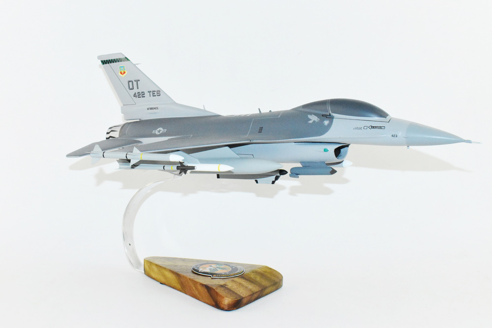 Lockheed Martin® F-16 Fighting Falcon®, 422d Test and Evaluation Squadron, 18″ Mahogany Scale Model
