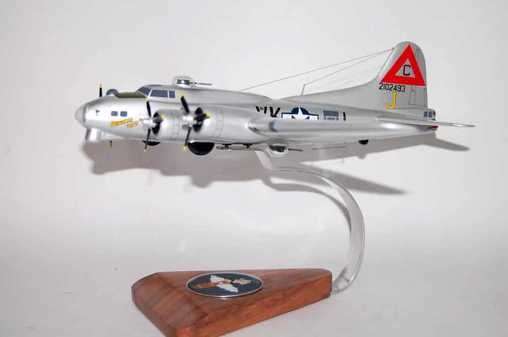 358th Bomb Squadron, 303rd Bomb Group ‘Princess Pat’ B-17G Model, Mahogany, WWII, 1/69th Scale