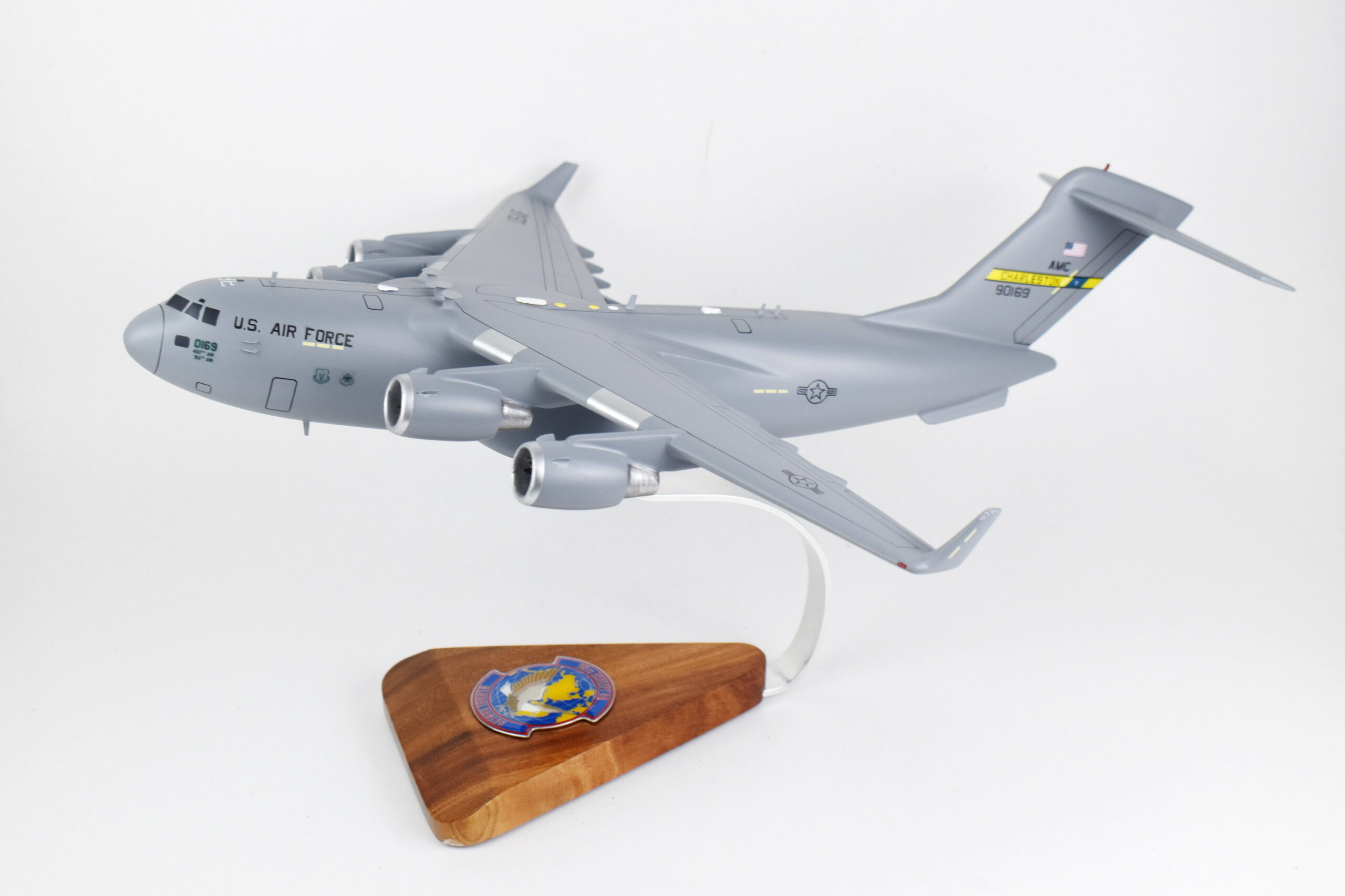 15th Airlift Squadron Global Eagles (Charleston) C-17 Model, 1/116th Scale, Mahogany, Cargo
