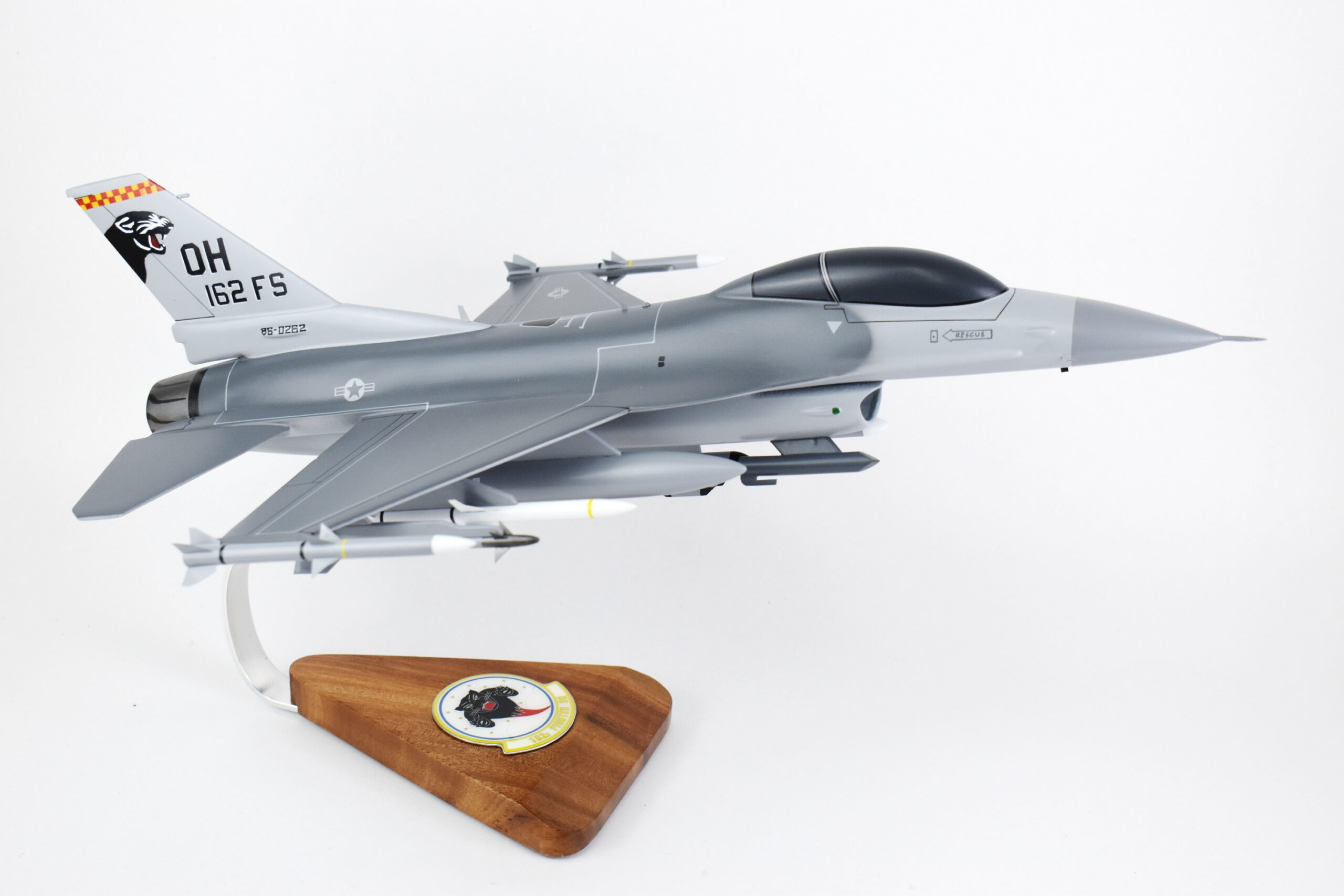 Lockheed Martin® F-16 Fighting Falcon®, 162d Fighter Squadron, 18″ Mahogany Scale Model