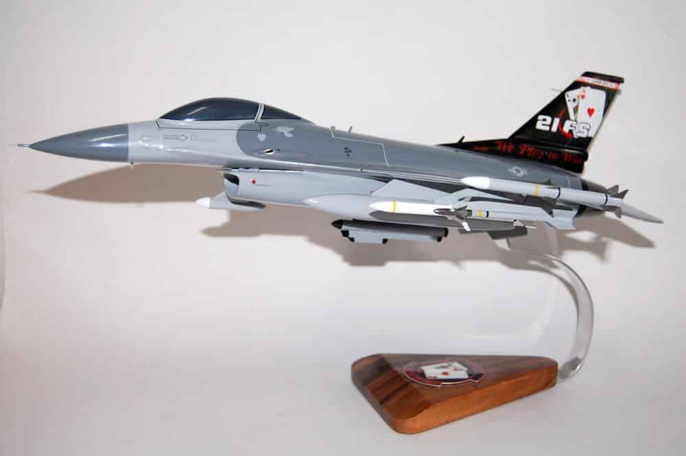 Lockheed Martin® F-16 Fighting Falcon®, 21st Fighter Squadron Gamblers, 18″ Mahogany Scale Model