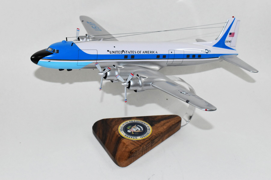 Air Force One VC-118a Liftmaster Model