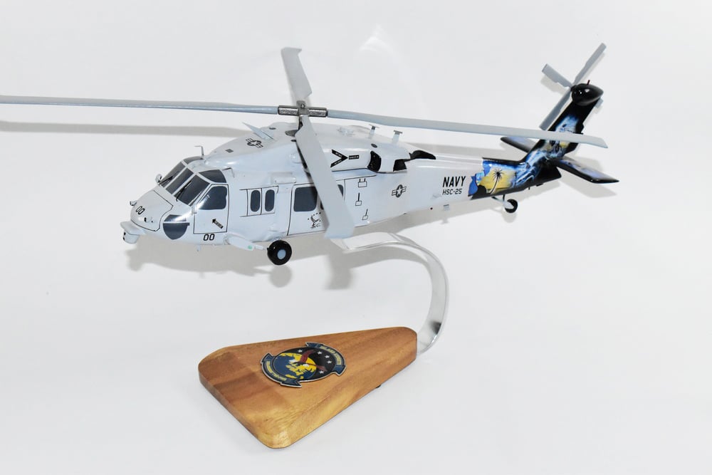 MH-60S (Knighthawk), HSC-25 Island Knights 2015, 16″ Mahogany Scale Model