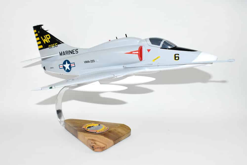 VMA-223 Bulldogs 1981 A-4M, 18″ Mahogany Model