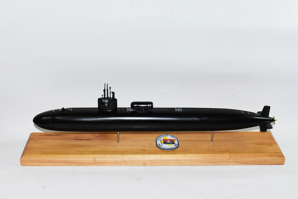 USS Dallas SSN-700 Black Hull with Dry Dock  Flt I Submarine Model