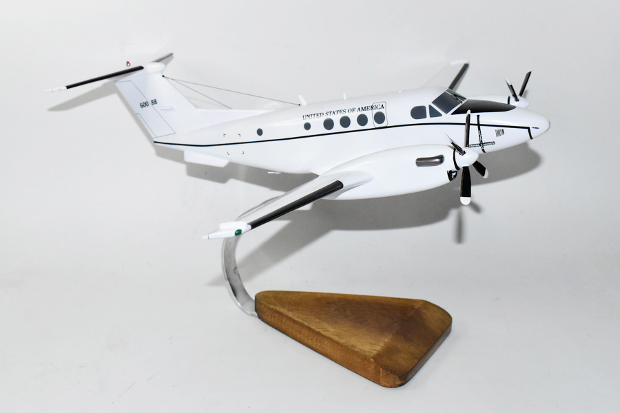 Beechcraft® C-12F Huron Model, 1/36 Scale Mahogany Model