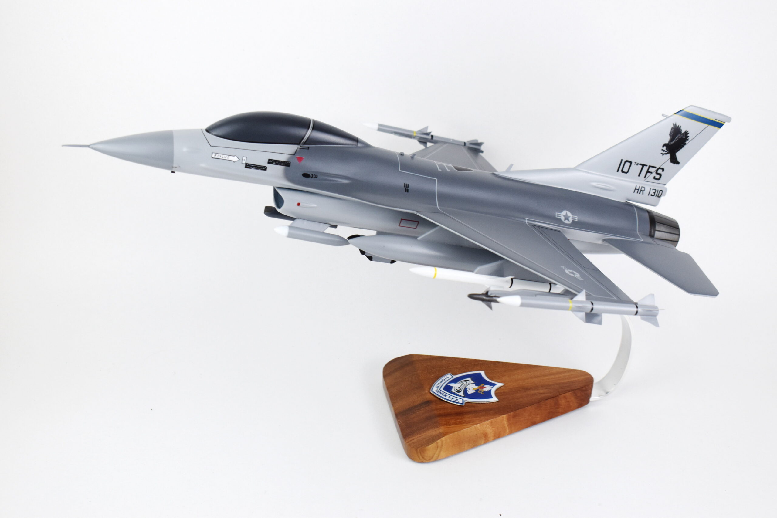 Lockheed Martin® F-16 Fighting Falcon®, 10th Tactical Fighter Squadron, 18″ Mahogany Scale Model