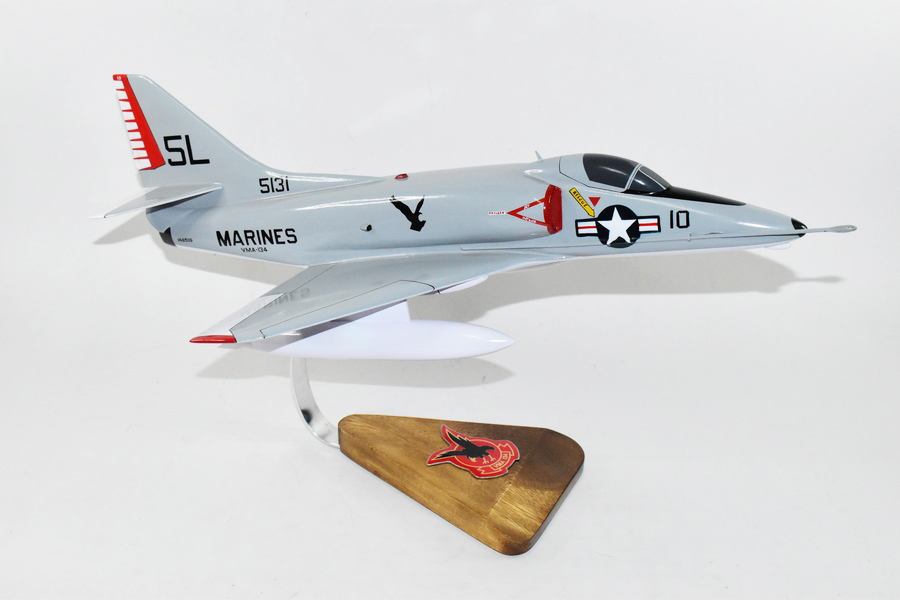 VMA-134 Skyhawks A-4C , 18″ Mahogany Model