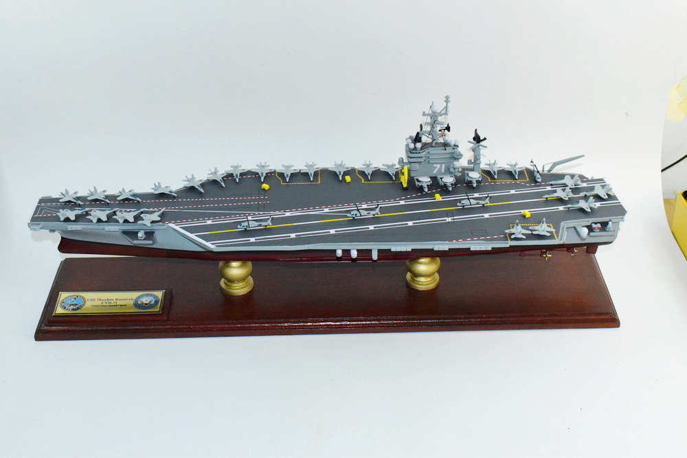 USS Theodore Roosevelt (CVN-71) 24 inch Model,Navy,Scale Model,Mahogany,Nimitz Class