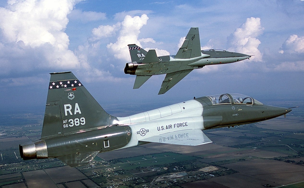 T＊　38 T-38 Talon Model - Squadron Nostalgia