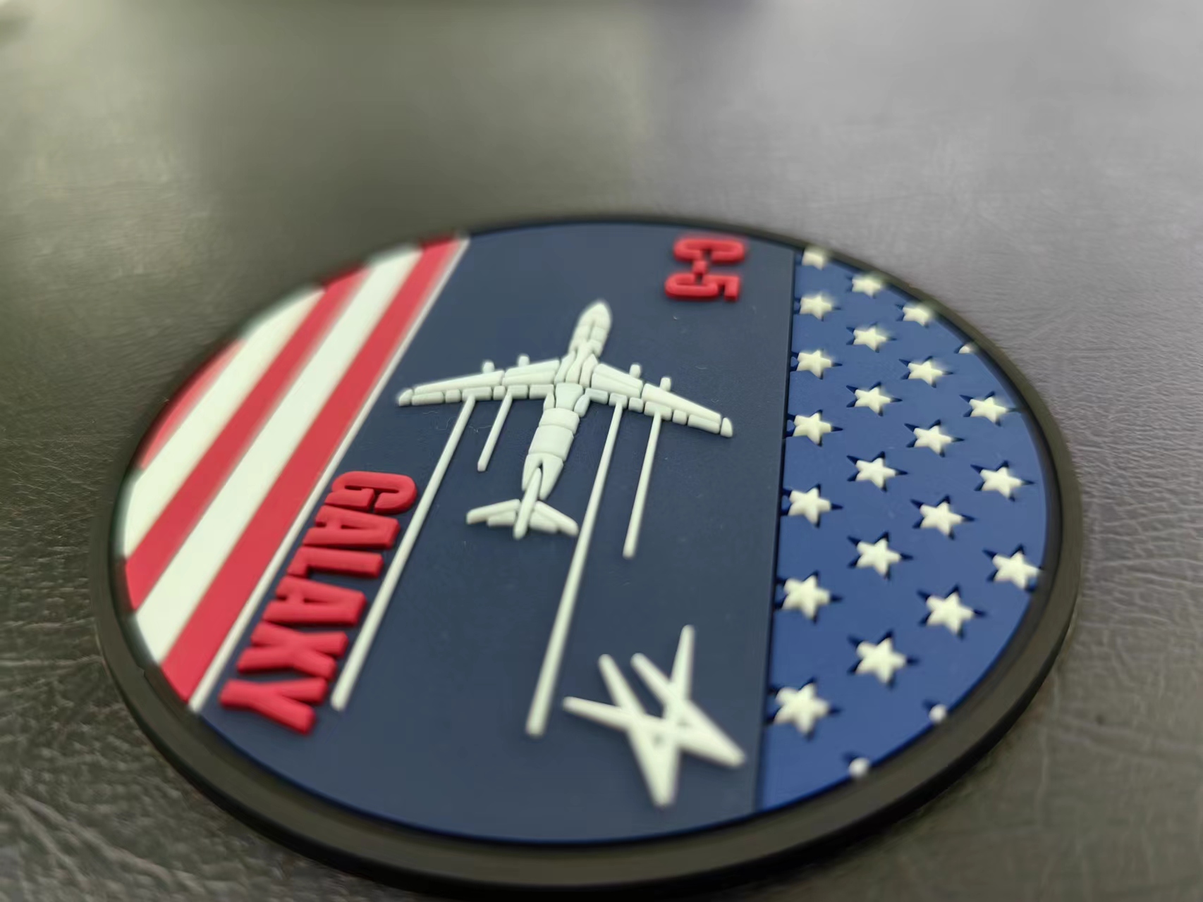 USAF 22d AIRLIFT SQ C-5 PVCパッチ Lockheed Martin® C-5 Galaxy® Silhouette PVC Shoulder Patch