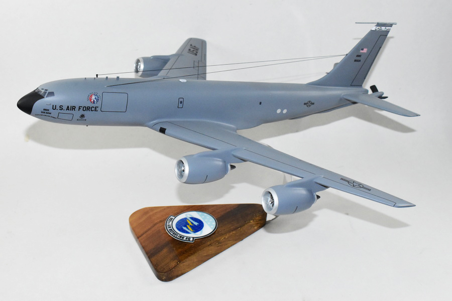 905th ARS, 319th ARW, Grand Forks AFB KC-135R Model,