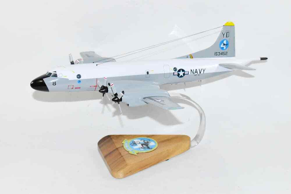 Lockheed Martin® P-3B Orion™, VP-4 Skinny Dragons (153452), 18″ Mahogany Model