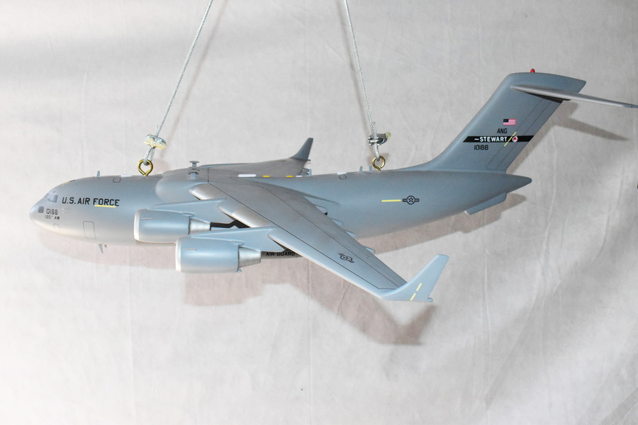 137th Airlift Squadron Hudson Haulers New York ANG C-17 Model, 30x29 inch