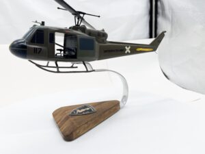 UH-1H Huey, 117th AVN Little Annie Fannies,