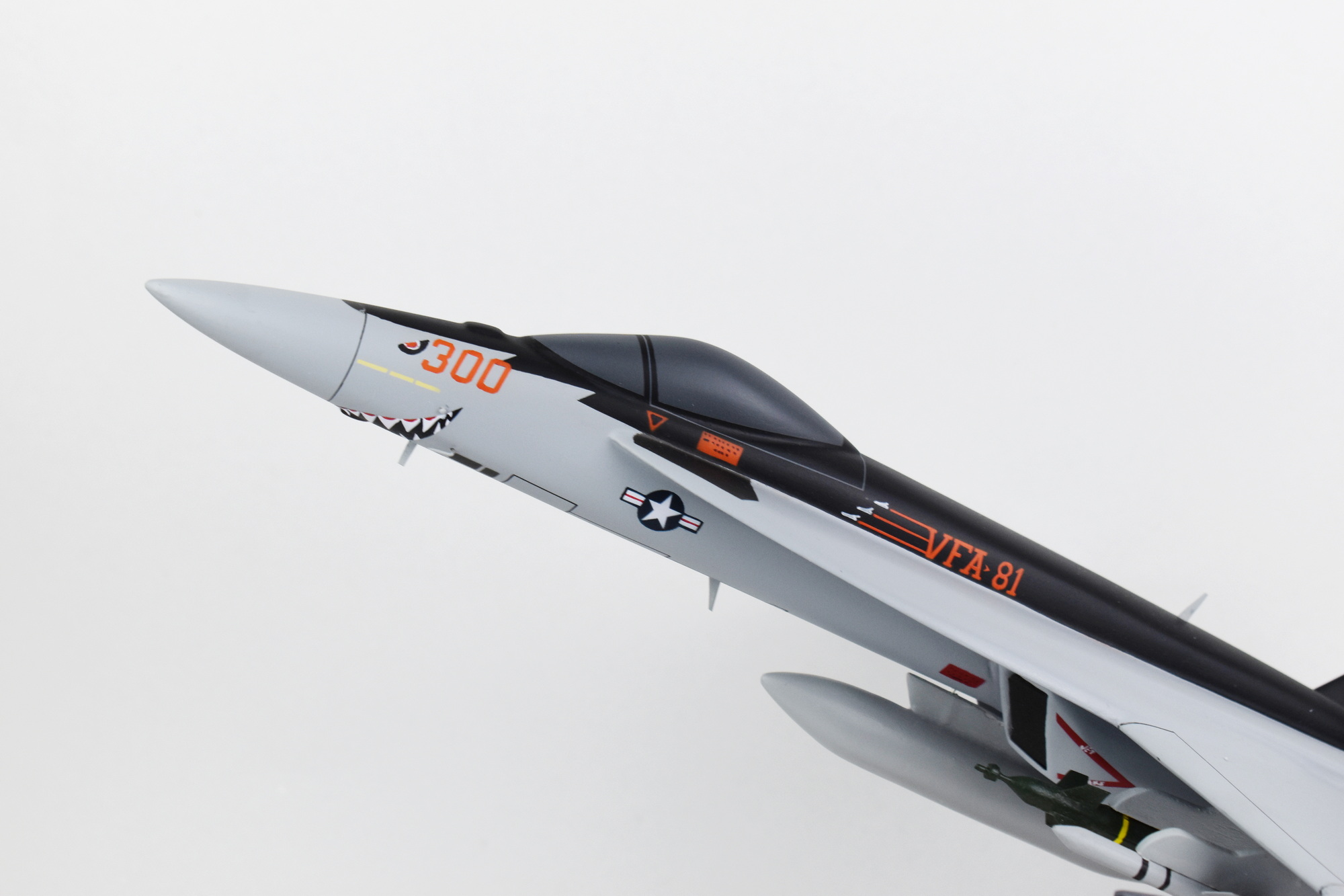 VFA-154 Black Knights F/A-18F Model, Navy, 1/40th (18